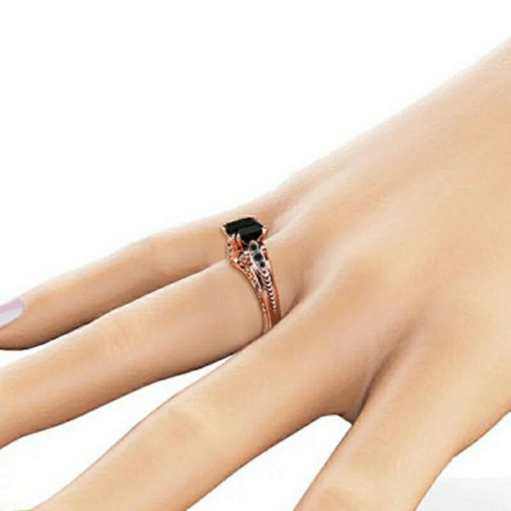 New Black Zirconia Ring - Picture 3 of 5